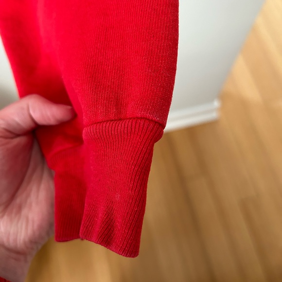 Vintage Red FILA cropped sweatshirt - streetwear style - Picture 3 of 6